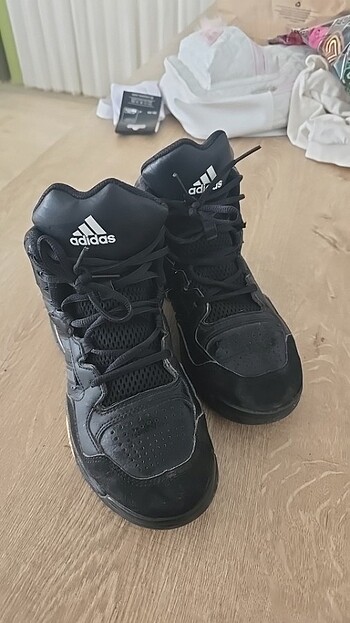 Adidas boğazlı spor ayakkabı
