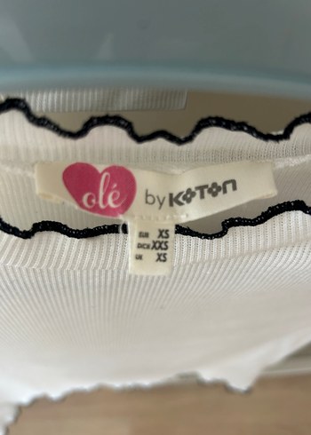 Koton Beyaz Kısa Kollu Fırfırlı Crop Top