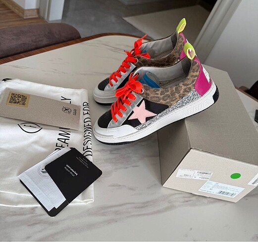 Golden Goose Deluxe golden goose 37