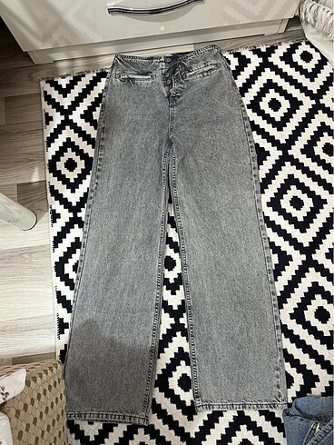 34 Beden siyah Renk jean kot