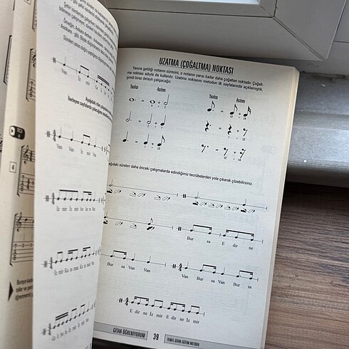 Gitar eğitim kitabı