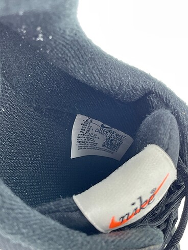 40 Beden siyah Renk Nike Spor Ayakkabı %70 İndirimli.