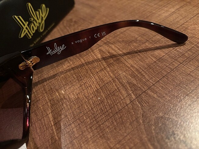 Beden vogue hailey günel gözlüğü