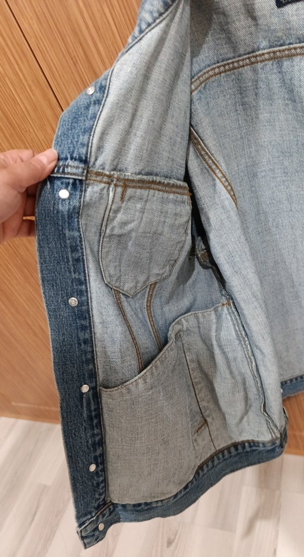 Mavi Düğmeli Kadın Kot Ceket - Görsel 2