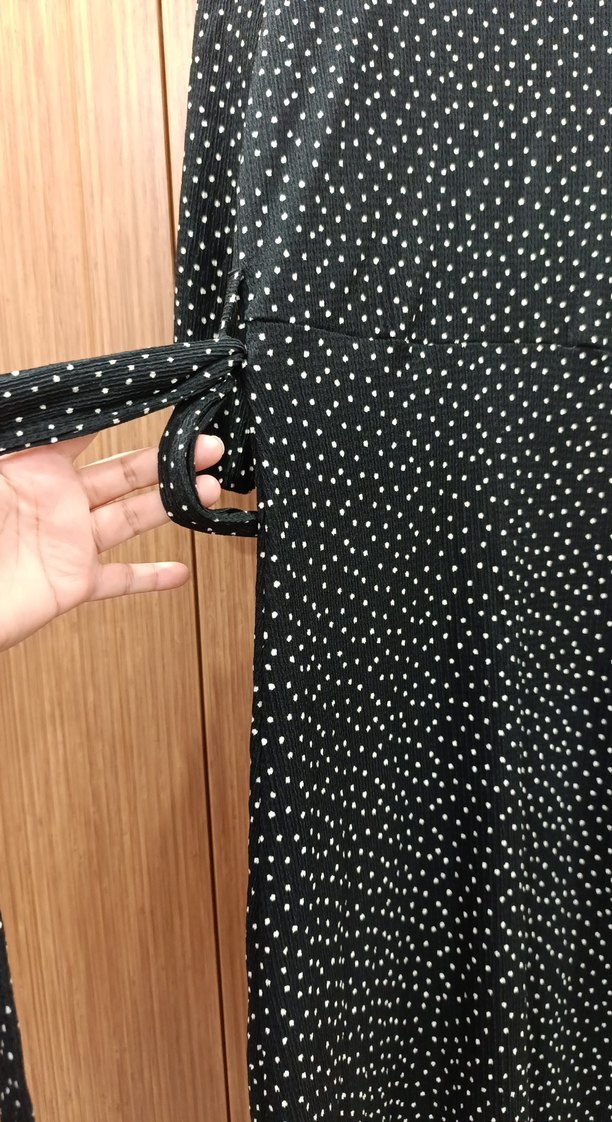 fakir Kollu Siyah Puantiyeli Elbise - Görsel 4