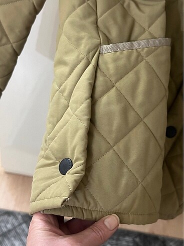 s Beden Barbour camel rengi kapitone mont