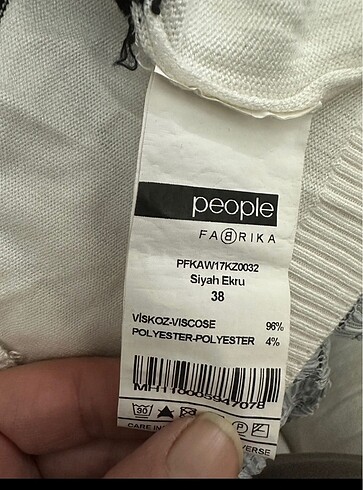 m Beden siyah Renk Fabrika kısa kazak