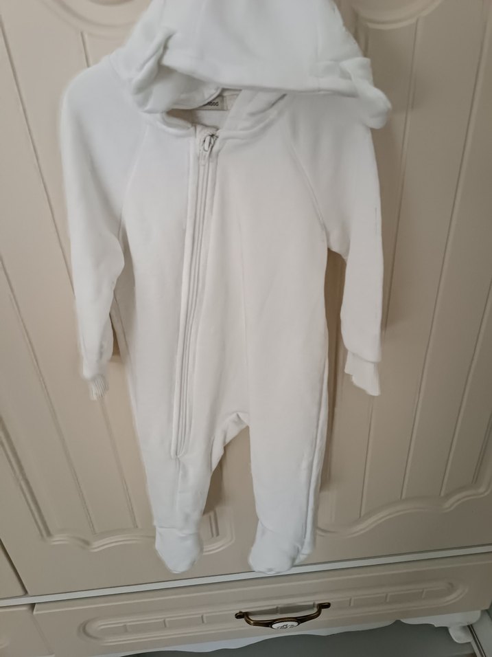 Kapüşonlu Beyaz Bebek Tulumu - Görsel 2