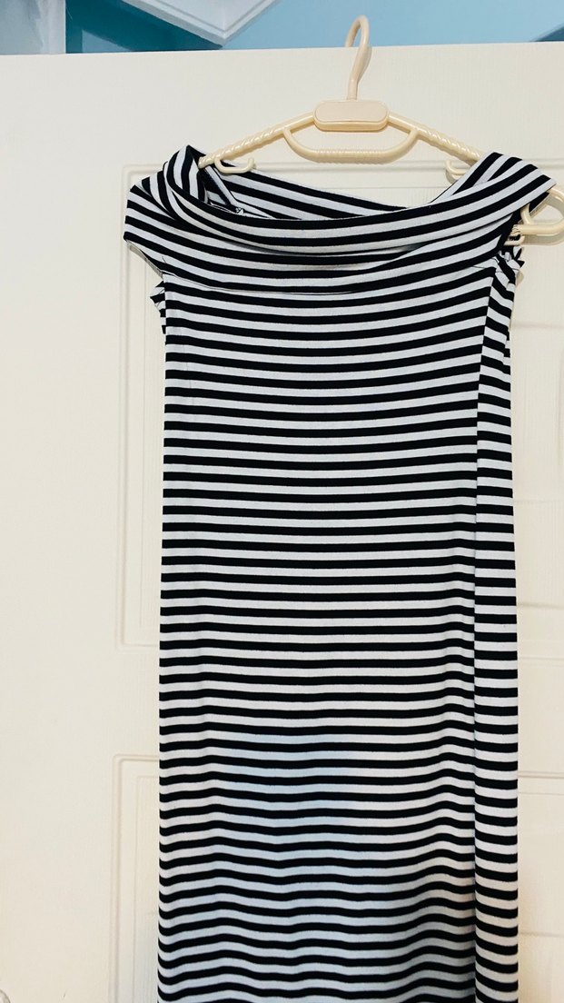 Çizgili madonna yaka elbise - Görsel 2