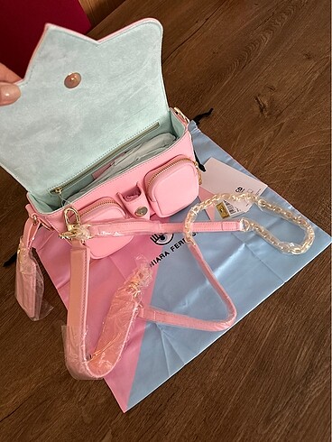Beden pembe Renk CHIARA FERRAGNI