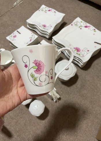 Beyaz Çiçek Desenli Porselen Yemek Takımı - Görsel 4