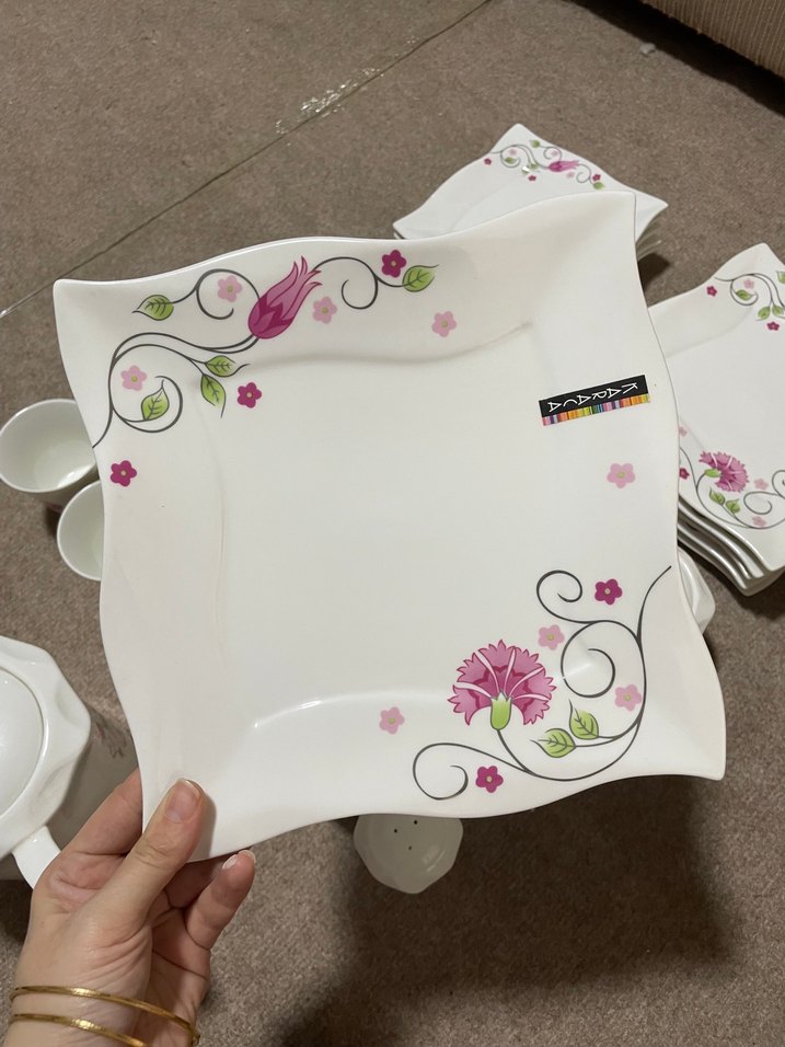 Beyaz Çiçek Desenli Porselen Yemek Takımı - Görsel 5