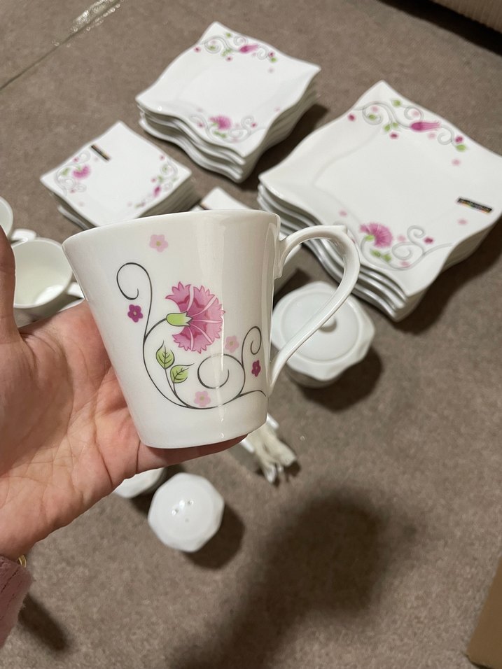 Beyaz Çiçek Desenli Porselen Yemek Takımı - Görsel 4