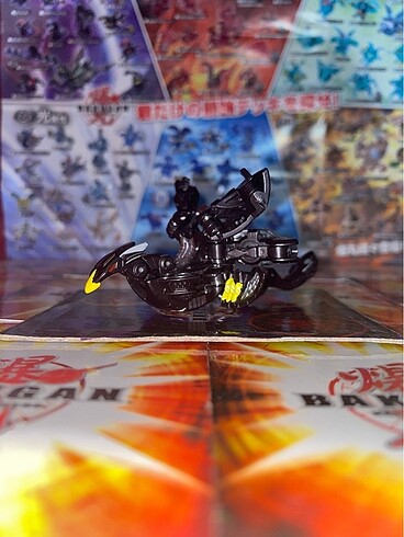 Bakugan Darkus Van Falco