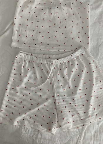 Beyaz Mini Kadın Pijama Takımı