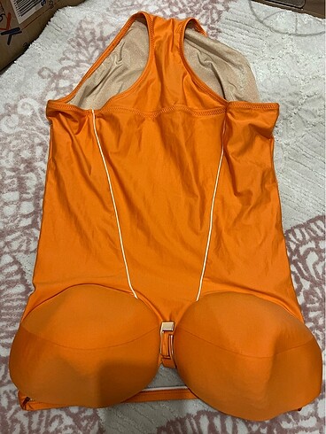 Lc waikiki mayo