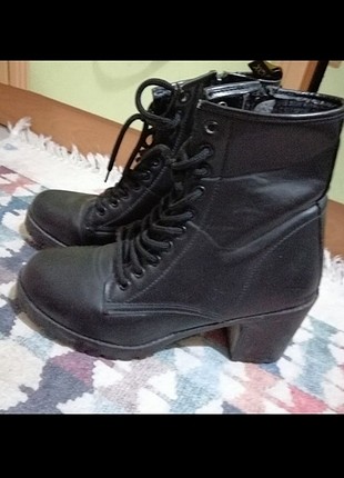 40 Beden Bambi Siyah Bot