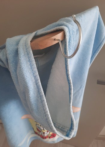 5 Yaş Beden H&M Mavi Kapüşonlu Erkek Çocuk Bornozu