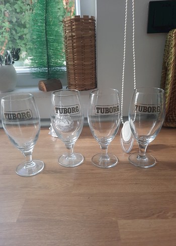 TUBORG Baskılı Beyaz Ayaklı Bardak Seti