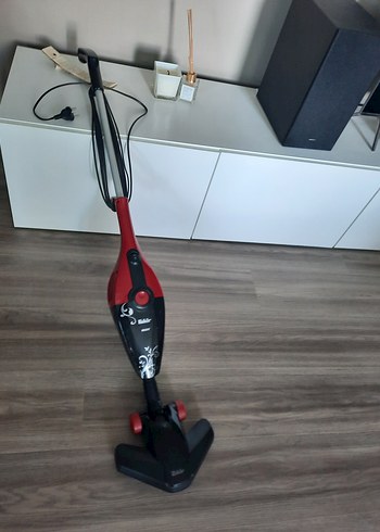 Beden Kırmızı Fakir Elektrikli Süpürge