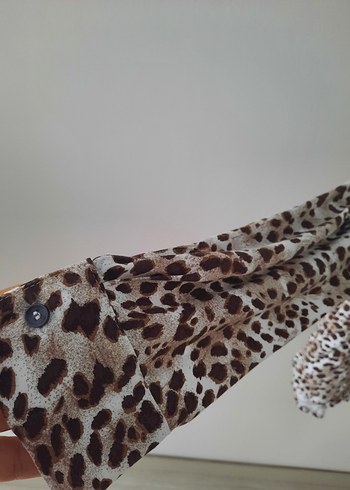 m Beden kahverengi Renk Leopar Desenli V Yakalı Kadın Gömlek