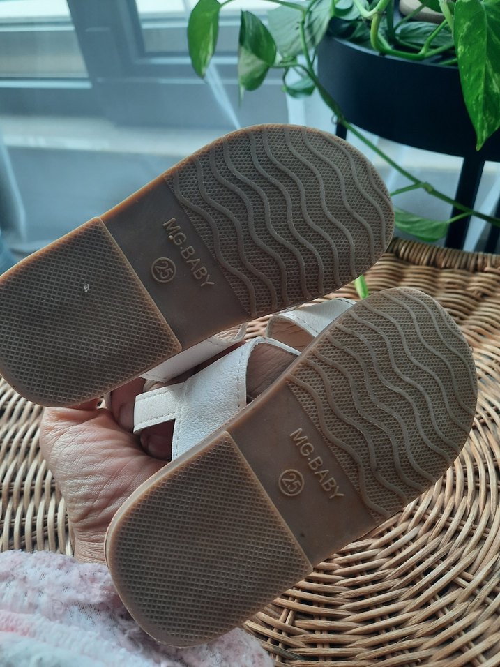 Beyaz Kız Çocuk Deri  Sandalet - Görsel 2