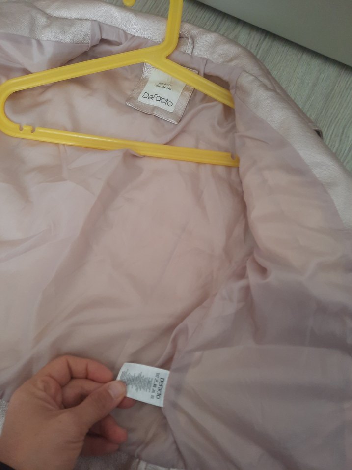 Defacto Kız Çocuk Pempe Deri Mont - Görsel 3