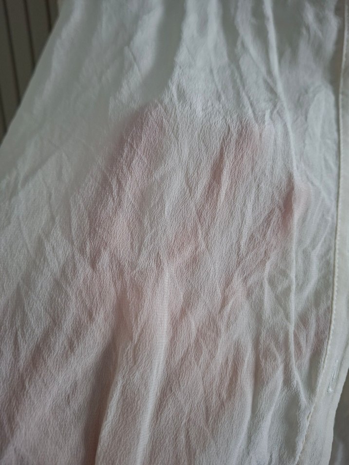 Fabrika Düğmeli Beyaz  V Yakalı Kadın Gömlek - Görsel 3