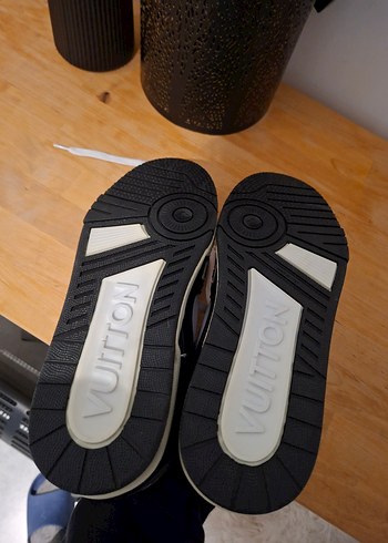 Louis Vuitton  Erkek Beyaz Siyah Spor Ayakkabı - Görsel 4