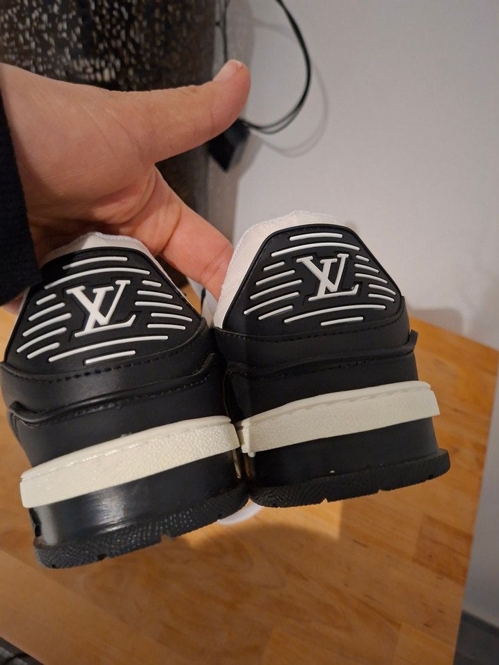 Louis Vuitton  Erkek Beyaz Siyah Spor Ayakkabı - Görsel 3