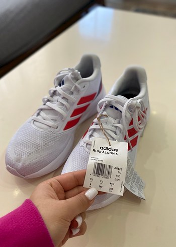 Beyaz Bağcıklı Kadın Spor Ayakkabı - Görsel 2