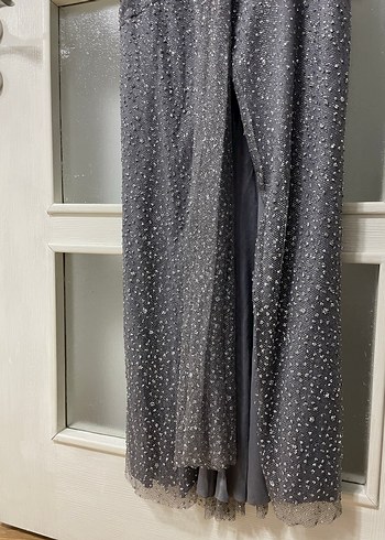 Gri İşlemeli Drapeli Straplez Abiye Elbise - Görsel 5