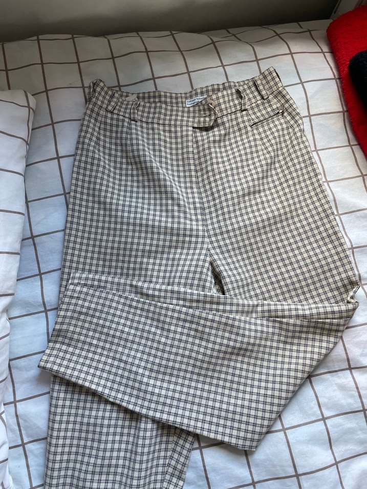 Düğmeli Bej Kadın Kumaş Pantolon - Görsel 2