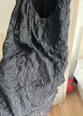 Dantel İşlemeli Siyah Midi V-Yaka Elbise - Görsel 4