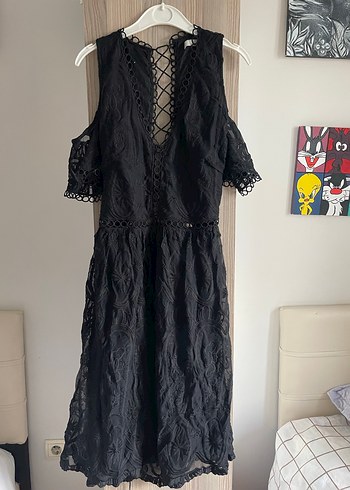 Dantel İşlemeli Siyah Midi V-Yaka Elbise - Görsel 2