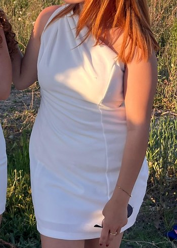 Beyaz Drapeli Straplez Midi Elbise - Görsel 2