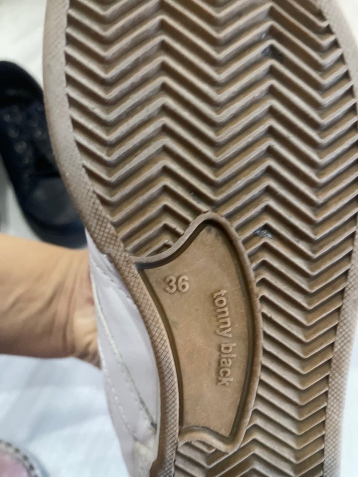 Beyaz Minimalist Kadın Spor Ayakkabı - Görsel 3