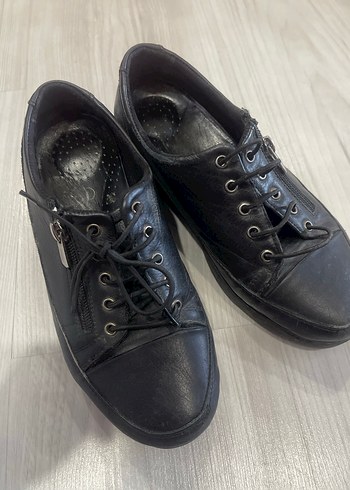 37 Beden Siyah Bağcıklı Stiletto Topuklu Kadın Spor Ayakkabı