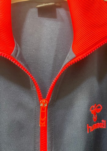 Hummel Kırmızı Detaylı Lacivert Kadın Fermuarlı Ceket - Görsel 2