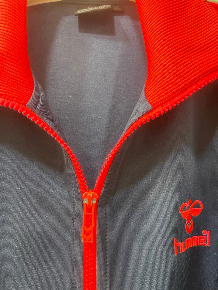 Hummel Kırmızı Detaylı Lacivert Kadın Fermuarlı Ceket - Görsel 2