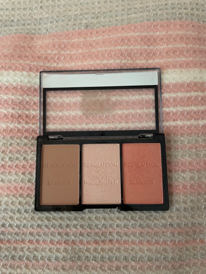 Revolution yüz paleti - Görsel 2