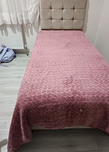 Tek kişilik battaniye 
