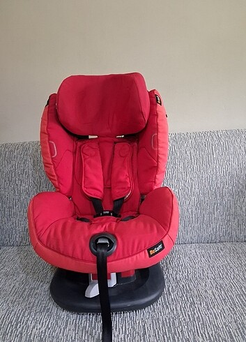 9- 18 kg Beden kırmızı Renk çocuk oto koltuğu