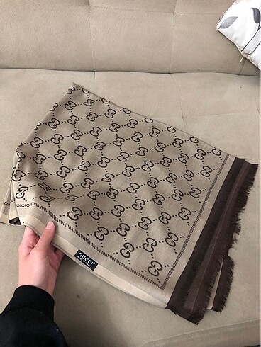 ÇİFT TARAFLI GUCCİ ŞAL