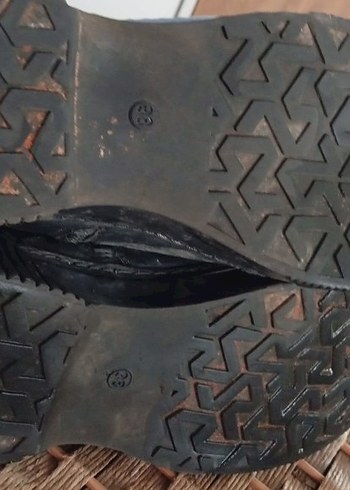 38 Beden siyah Renk deri Tokalı Siyah Kadın Botları