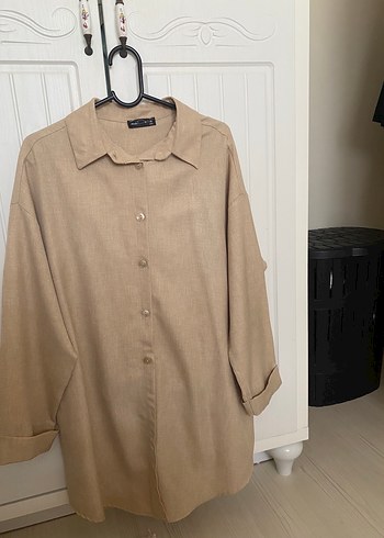 Zara Bej Keten Düğmeli Uzun Kollu Gömlek