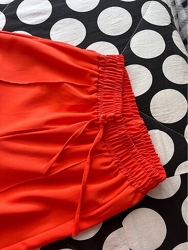 Turuncu bilekte pantolon - Görsel 5