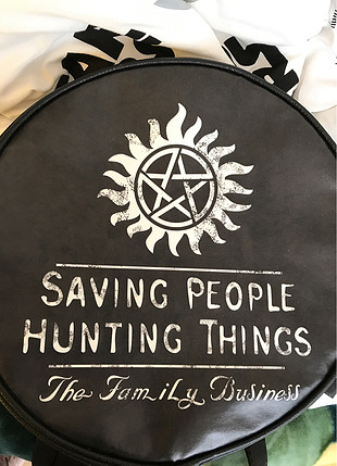 supernatural yuvarlak çanta