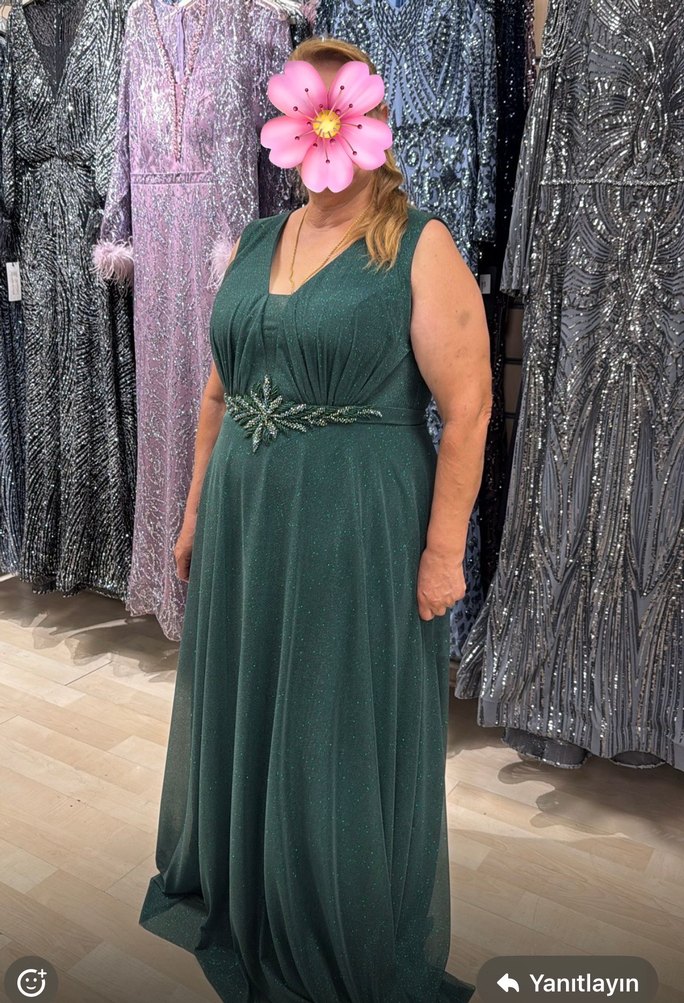 V Yaka  Uzun Simli Kumaşlı Yeşil Abiye Elbise - Görsel 2