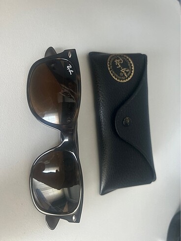 Ray Ban
